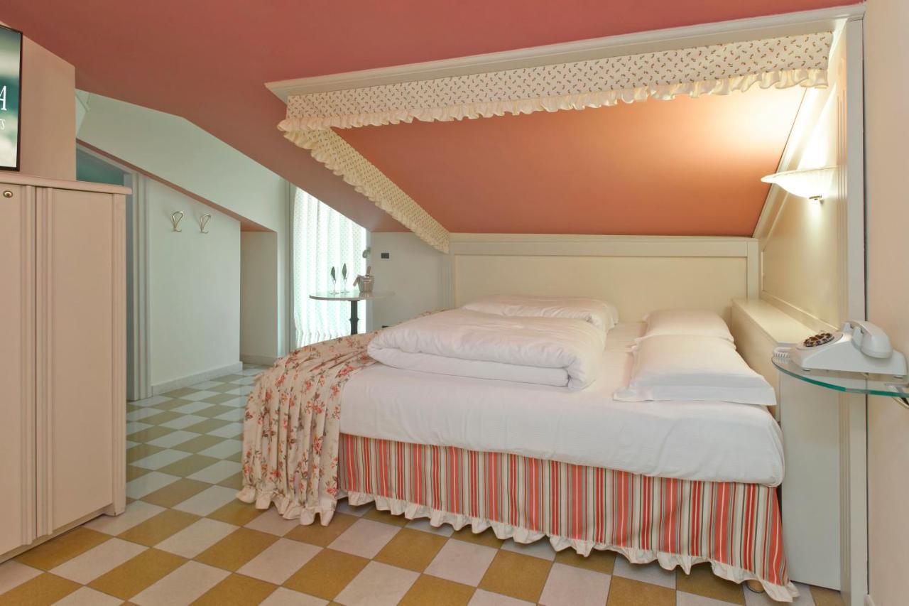 Hotel Bellavista Lakefront & 3*